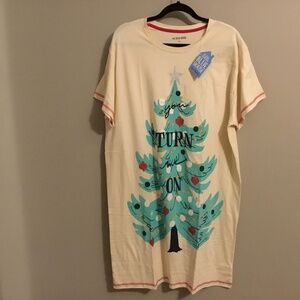 NWT Little Blue House Xmas fun nightshirt